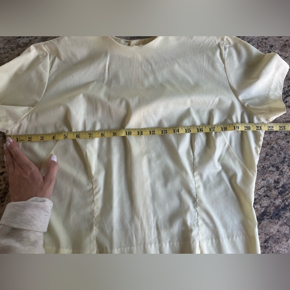 1950's Vintage Yellow Spring/Summer Blouse - Picture 4 of 7